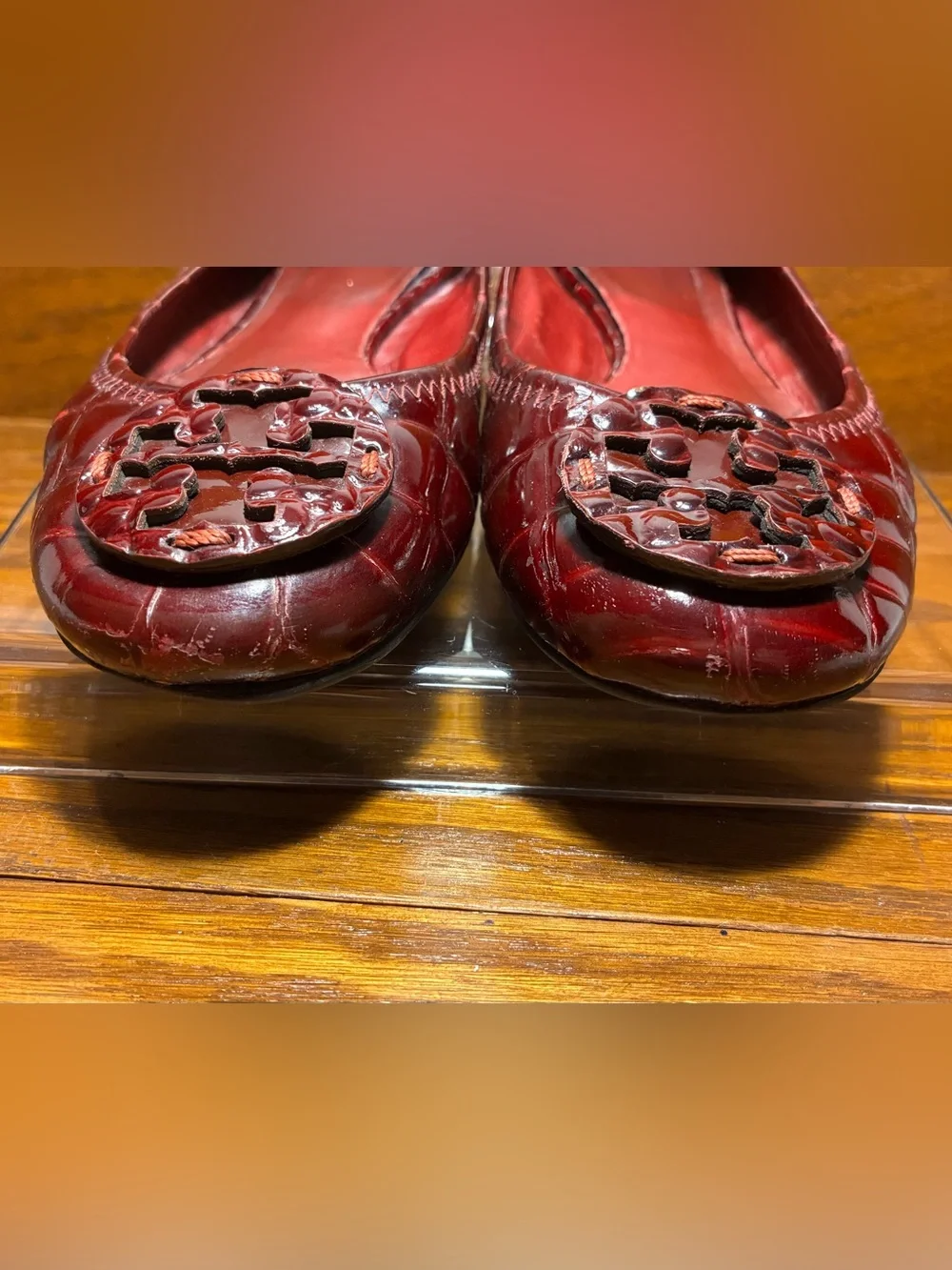 Y2K Tory Burch Reva Logo Croc Embossed Patent Leather Ballet Flats Burgundy 8.5